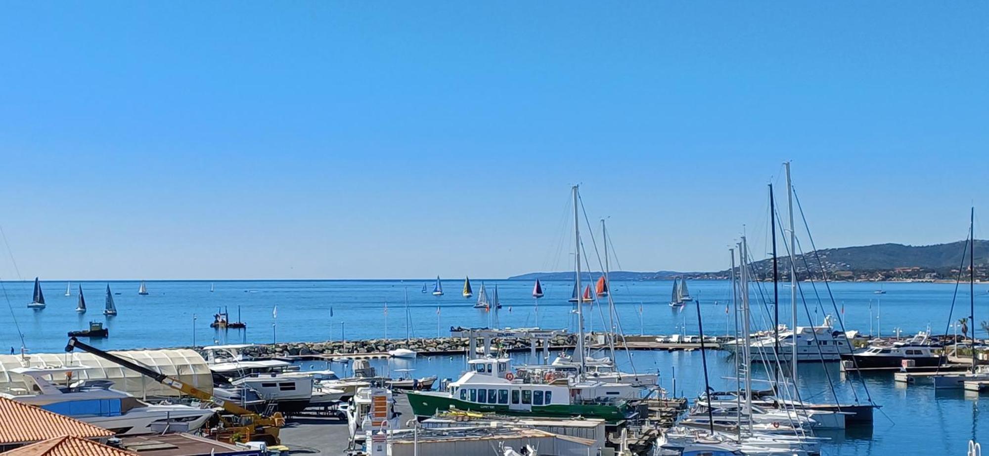 Sublime Vue Mer,Parking,Wifi Frejus Ngoại thất bức ảnh
